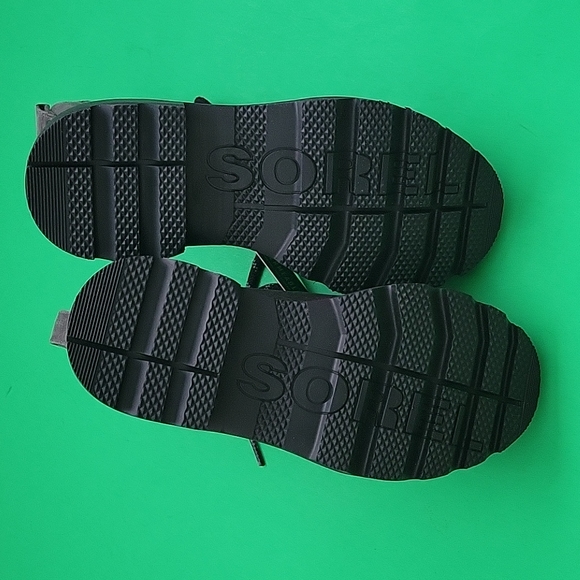 Sorel Women Lennox Lace Waterproof Boot - Picture 8 of 12